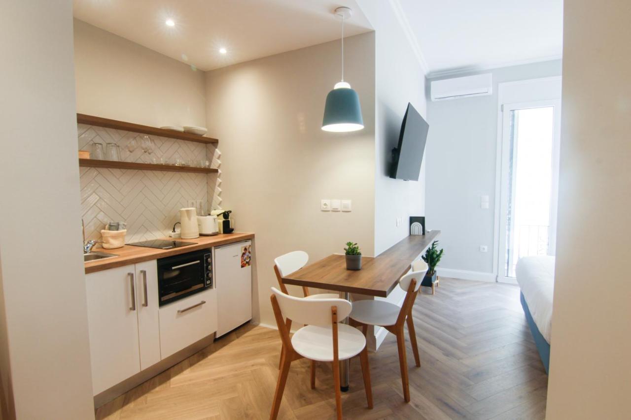 Patio Apartment Near Metro & Acropolis เอเธนส์ ภายนอก รูปภาพ