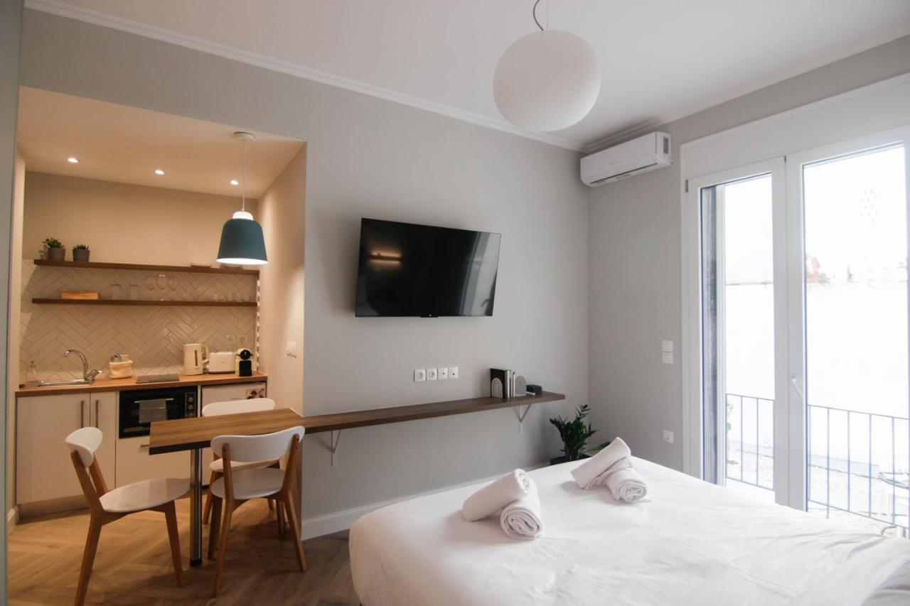 Patio Apartment Near Metro & Acropolis เอเธนส์ ภายนอก รูปภาพ