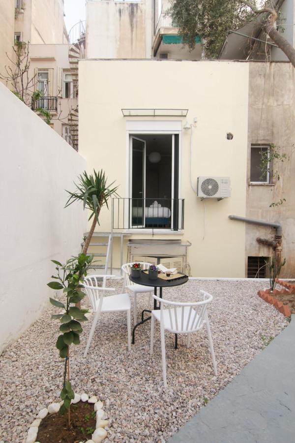 Patio Apartment Near Metro & Acropolis เอเธนส์ ภายนอก รูปภาพ