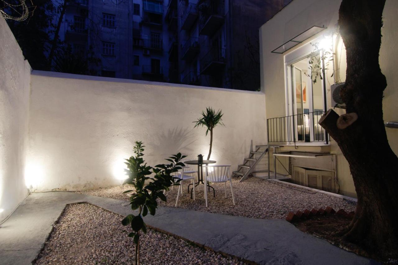Patio Apartment Near Metro & Acropolis เอเธนส์ ภายนอก รูปภาพ